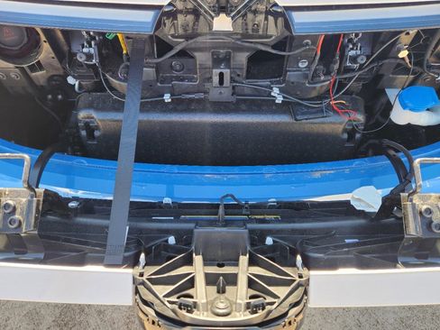 New 2025 Volkswagen ID. Buzz 1st Edition image 24