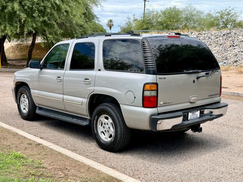 Used 2004 Chevrolet Tahoe LT w/ LT Preferred Equipment Group AWD/4WD image 3
