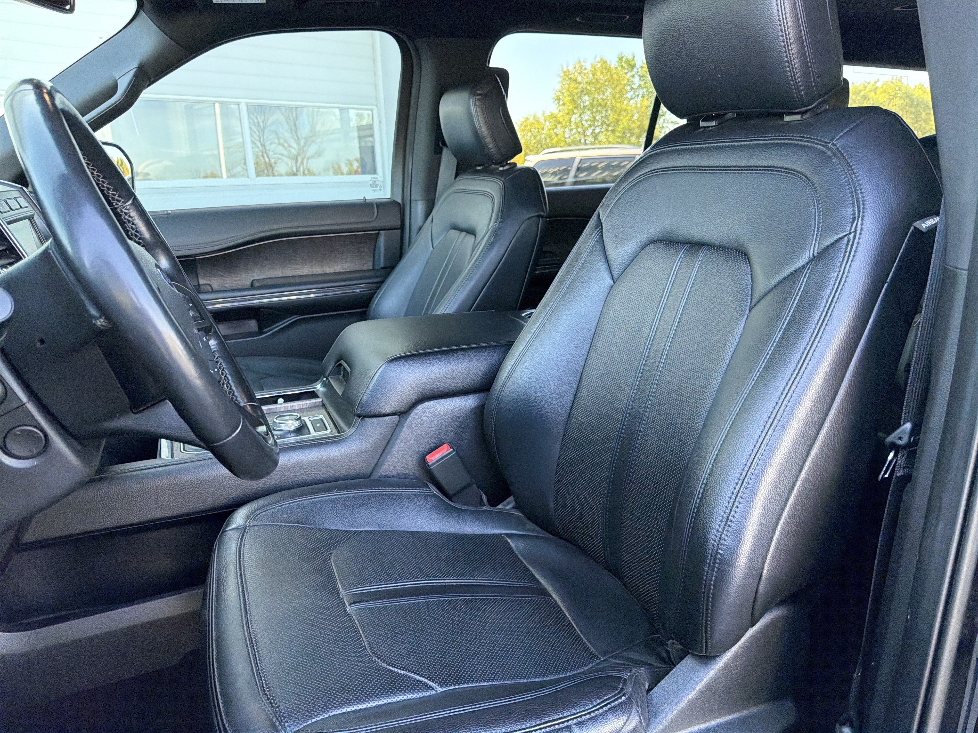 Used 2019 Ford Expedition Max Limited AWD/4WD image 21