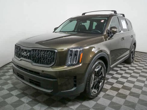 Used 2024 Kia Telluride EX image 32
