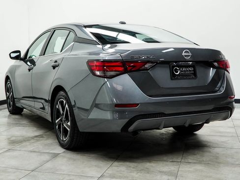 Used 2024 Nissan Sentra SV image 11