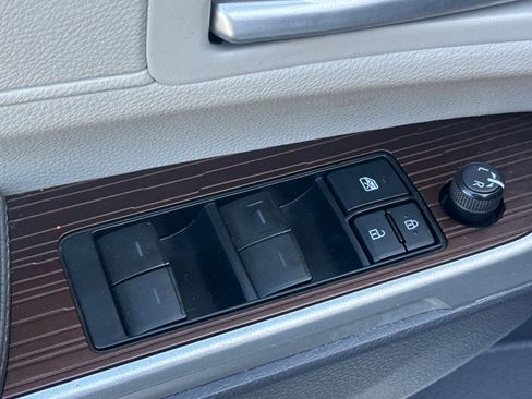 Used 2021 Toyota Sienna XLE w/ XLE Plus Package image 14