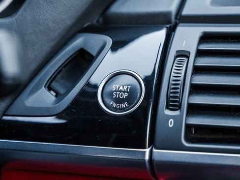 Used 2012 BMW X5 M image 69