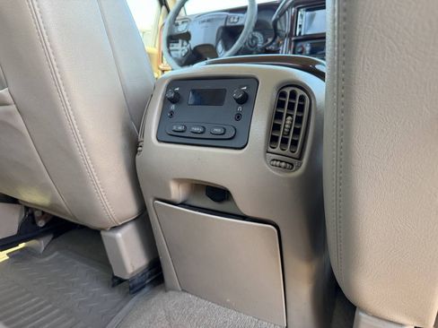 Used 2005 GMC Sierra 3500 SLT w/ Heavy-Duty Power Package AWD/4WD image 18