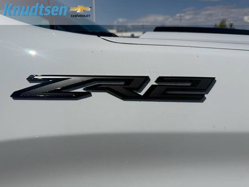 New 2026 Chevrolet Silverado 1500 ZR2 w/ Dark Appearance Package AWD/4WD image 11