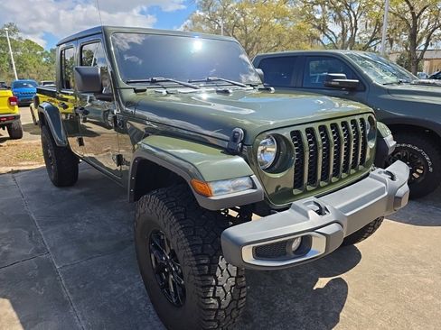 Used 2021 Jeep Gladiator Sport image 8