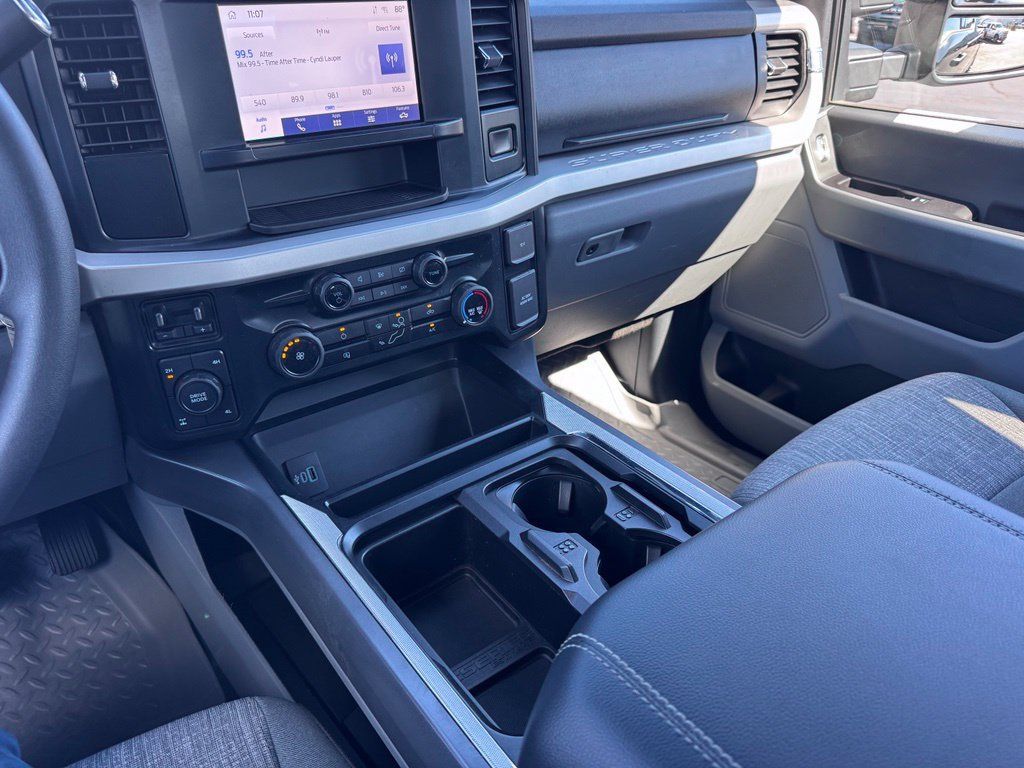Used 2024 Ford F250 XLT w/ FX4 Off-Road Package AWD/4WD image 31