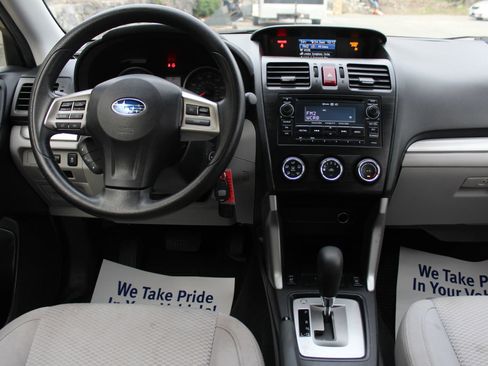 Used 2015 Subaru Forester 2.5i Premium w/ All-Weather Package AWD/4WD image 18