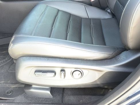 Used 2024 Honda CR-V EX-L image 18