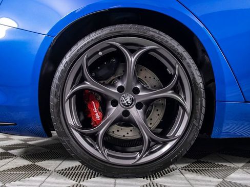 Used 2024 Alfa Romeo Giulia Quadrifoglio w/ Active Assist Plus Package RWD image 19