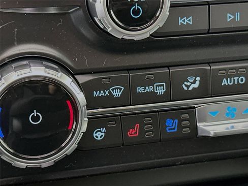 New 2026 Ford F250 Lariat w/ Black Appearance Package image 23