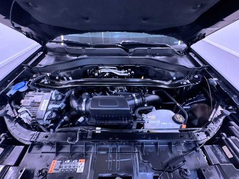 Used 2025 Ford Explorer ST image 3