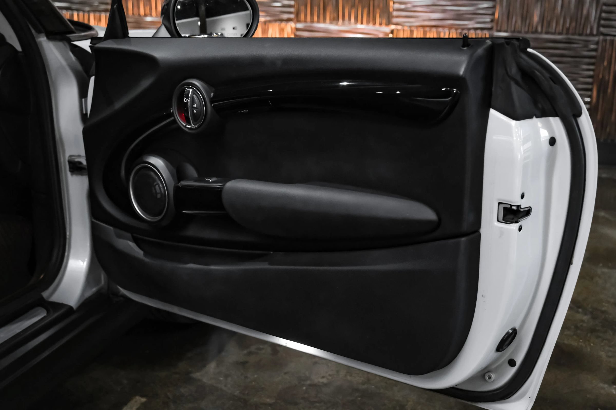 Used 2015 MINI Cooper S FWD image 32