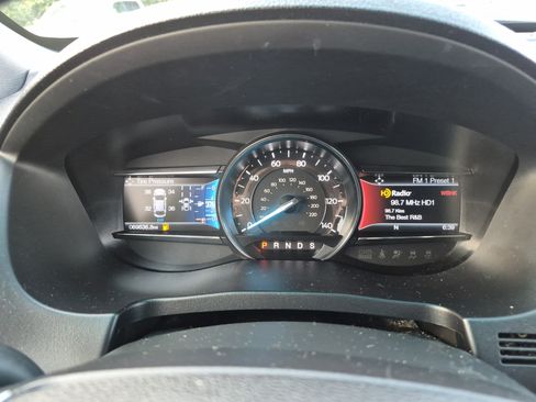 Used 2017 Ford Explorer Limited w/ Equipment Group 301A FWD image 24