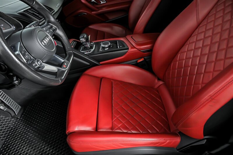 Used 2017 Audi R8 V10 w/ Carbon Exterior Package AWD/4WD image 24