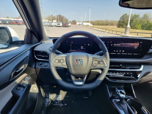 New 2026 Buick Envista Avenir FWD image 13