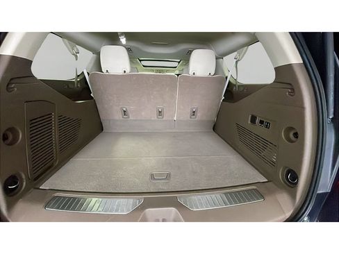 Used 2023 GMC Yukon XL Denali w/ Advanced Technology Package AWD/4WD image 21