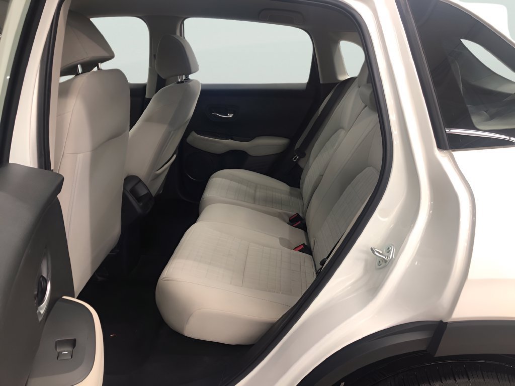 Used 2025 Honda HR-V LX image 15