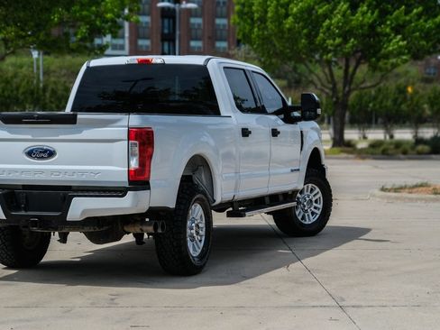 Used 2018 Ford F250 XLT AWD/4WD image 24