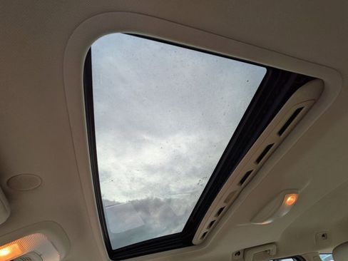 Used 2015 Volvo V60 T5 Premier w/ Protection Package image 12