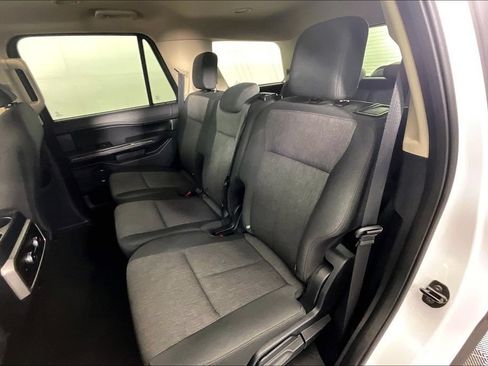 Used 2024 Ford Expedition XLT RWD image 34