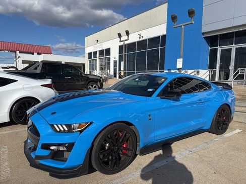 Used 2022 Ford Mustang Shelby GT500 w/ Technology Package image 1