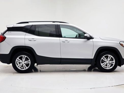 Used 2019 GMC Terrain SLE w/ Driver Convenience Package image 3