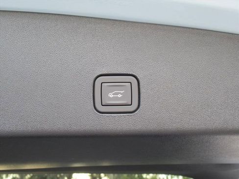 New 2026 Cadillac Optiq Sport 1 image 32