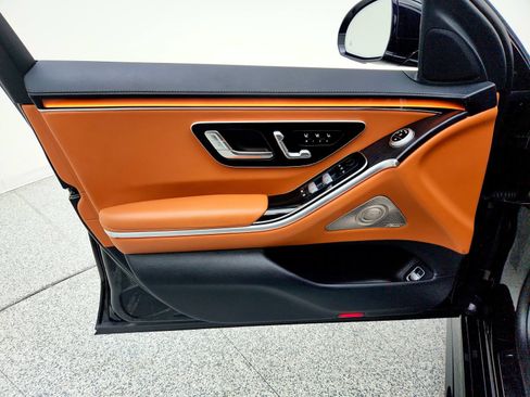 Used 2022 Mercedes-Benz S 500 4MATIC image 21