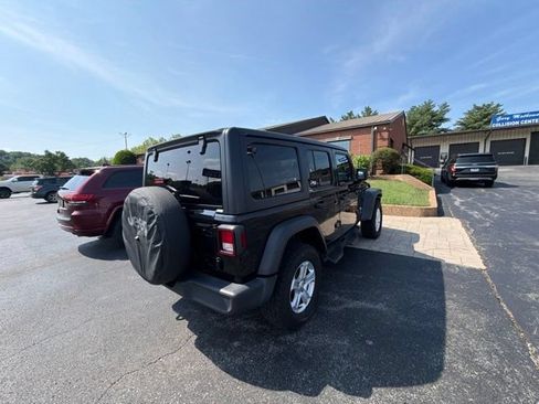 Used 2020 Jeep Wrangler Unlimited Sport S AWD/4WD image 11