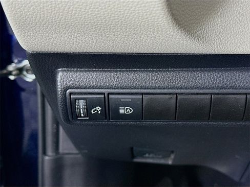 Certified 2020 Toyota Corolla LE image 19