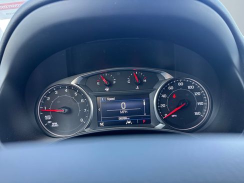 Used 2024 GMC Terrain SLE image 12