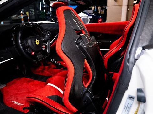Used 2020 Ferrari 488 Pista Spider RWD image 14