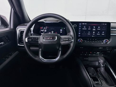 Used 2025 GMC Canyon Elevation w/ Convenience Package RWD image 17