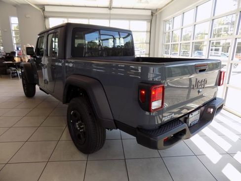 New 2026 Jeep Gladiator Sport image 5