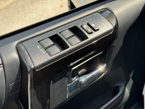 Used 2020 Toyota 4Runner TRD Off-Road image 21