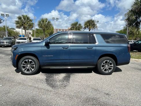 New 2026 Chevrolet Suburban LT RWD image 4