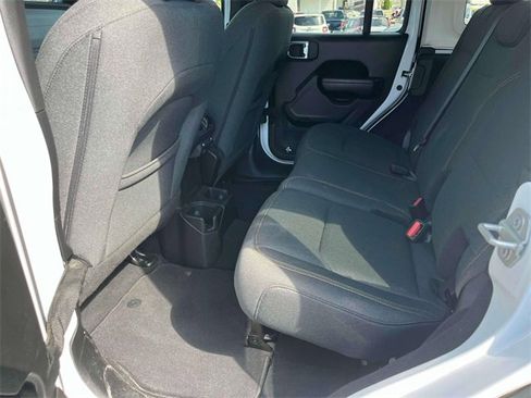 Used 2024 Jeep Wrangler Sport S image 18