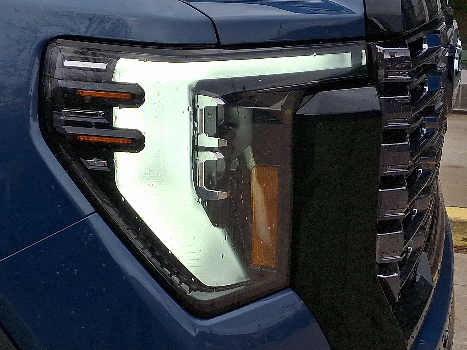 New 2026 GMC Sierra 3500 Denali Ultimate AWD/4WD image 9