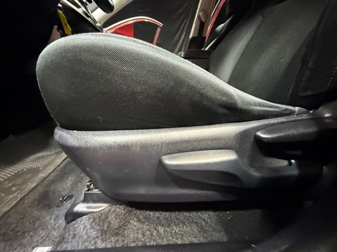 Used 2013 Toyota RAV4 XLE image 14