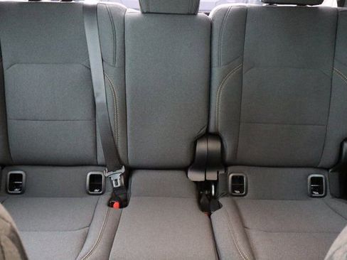 New 2025 Jeep Gladiator Sport image 36