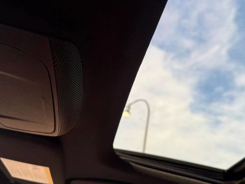 Used 2017 Lincoln MKZ Reserve w/ Climate Package image 21