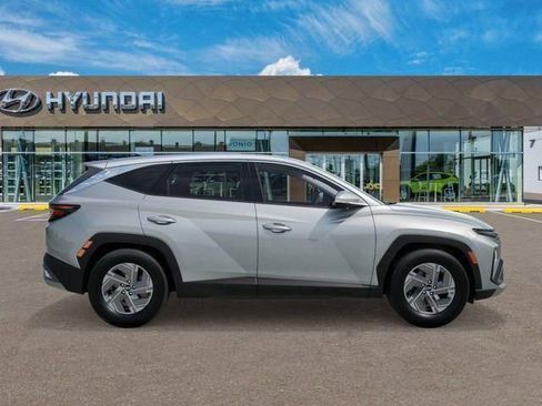 New 2026 Hyundai Tucson Blue SE AWD/4WD image 7