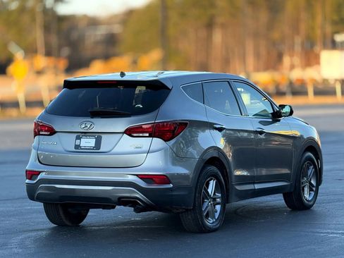 Used 2018 Hyundai Santa Fe Sport image 9