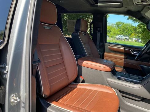 Used 2024 GMC Sierra 2500 Denali Ultimate AWD/4WD image 29