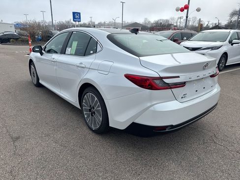 New 2026 Toyota Camry XLE AWD/4WD image 5