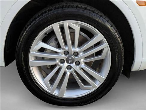 Used 2018 Audi Q5 2.0T Premium Plus w/ Premium Plus Package image 22