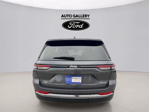 Used 2025 Jeep Grand Cherokee Laredo X RWD image 6