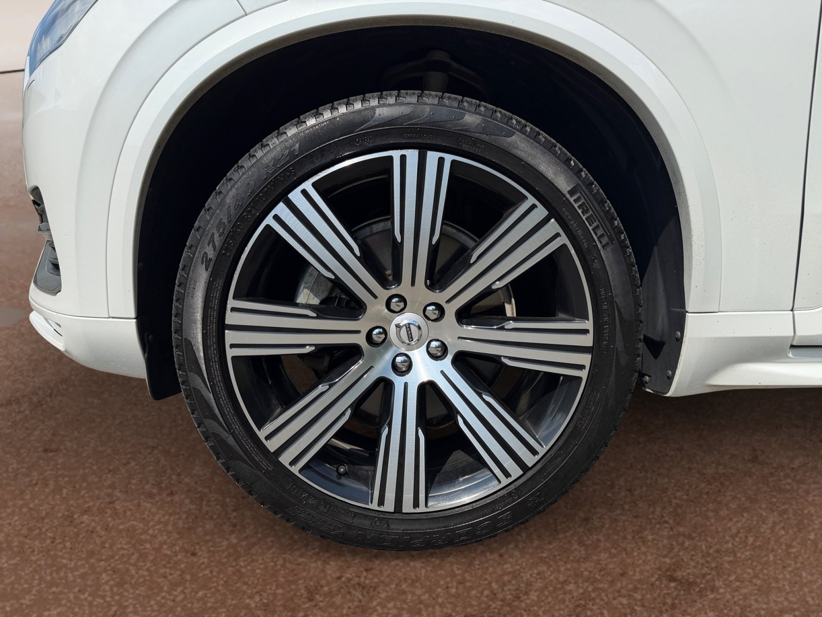 Used 2022 Volvo XC90 T6 Inscription w/ Climate Package AWD/4WD image 9
