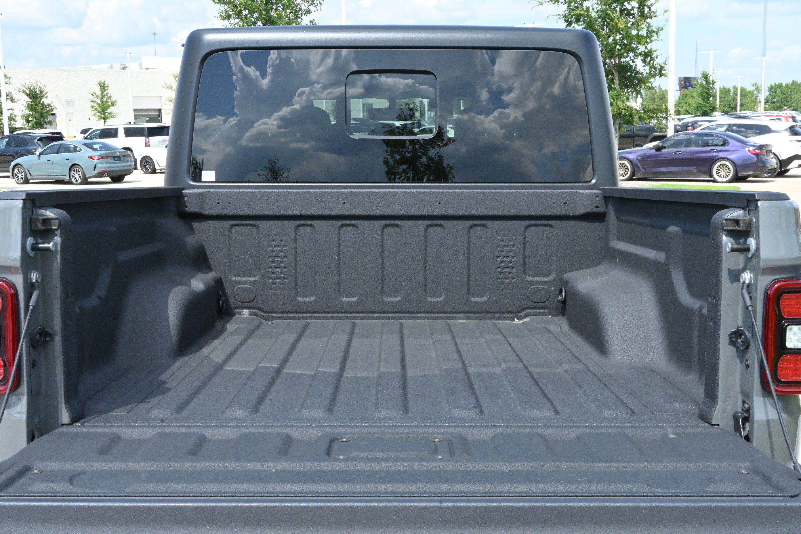 Used 2021 Jeep Gladiator Mojave AWD/4WD image 38